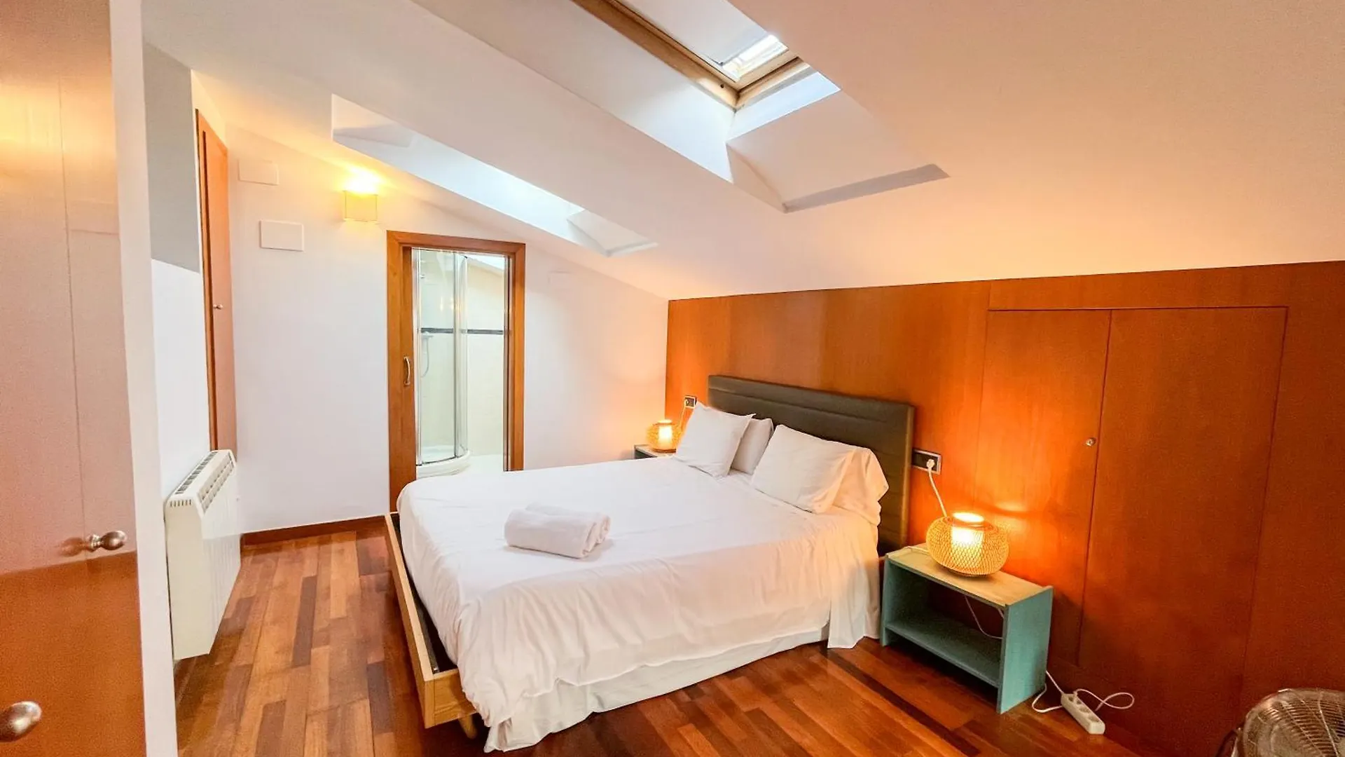 Apartman Modern Apt In Old Town W Cathedral Views Girona